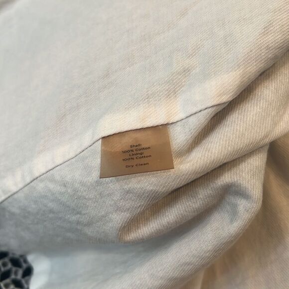 Talbots Dress Size 8 Petite Scoop Neck Sleeveless Black White Slimming Line Midi - Picture 8 of 9